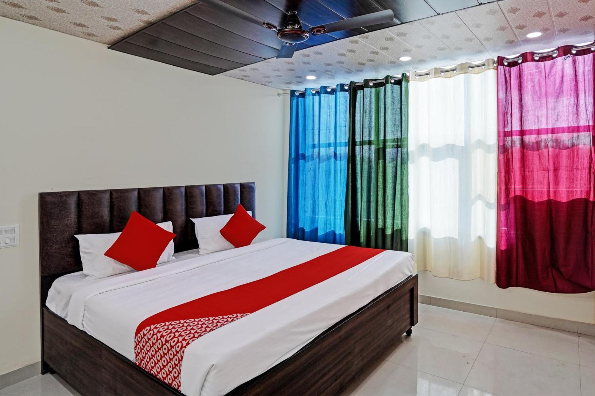 Oyo Flagship Evergreen Tower Hotel Ghaziabad Exteriör bild