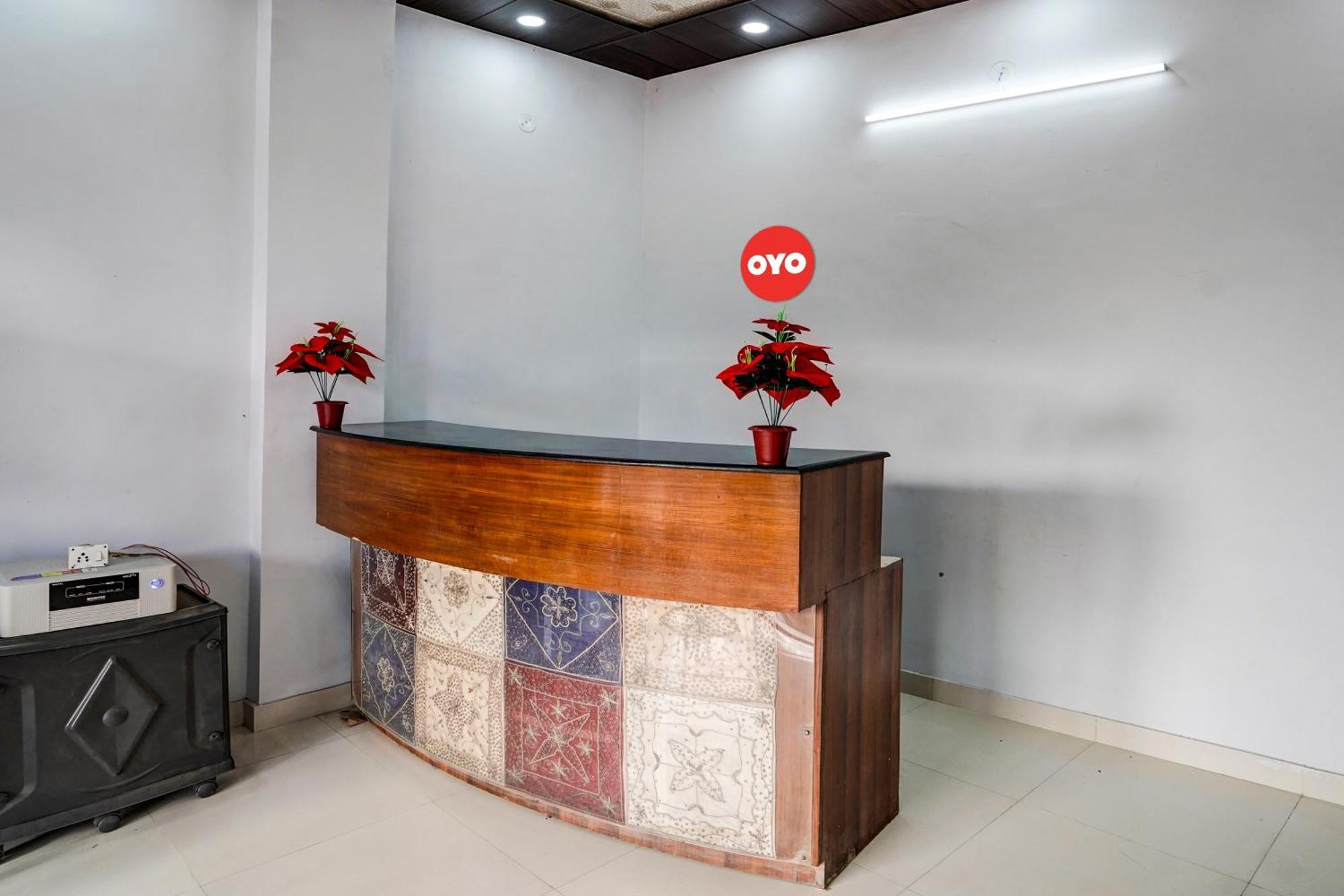 Oyo Flagship Evergreen Tower Hotel Ghaziabad Exteriör bild